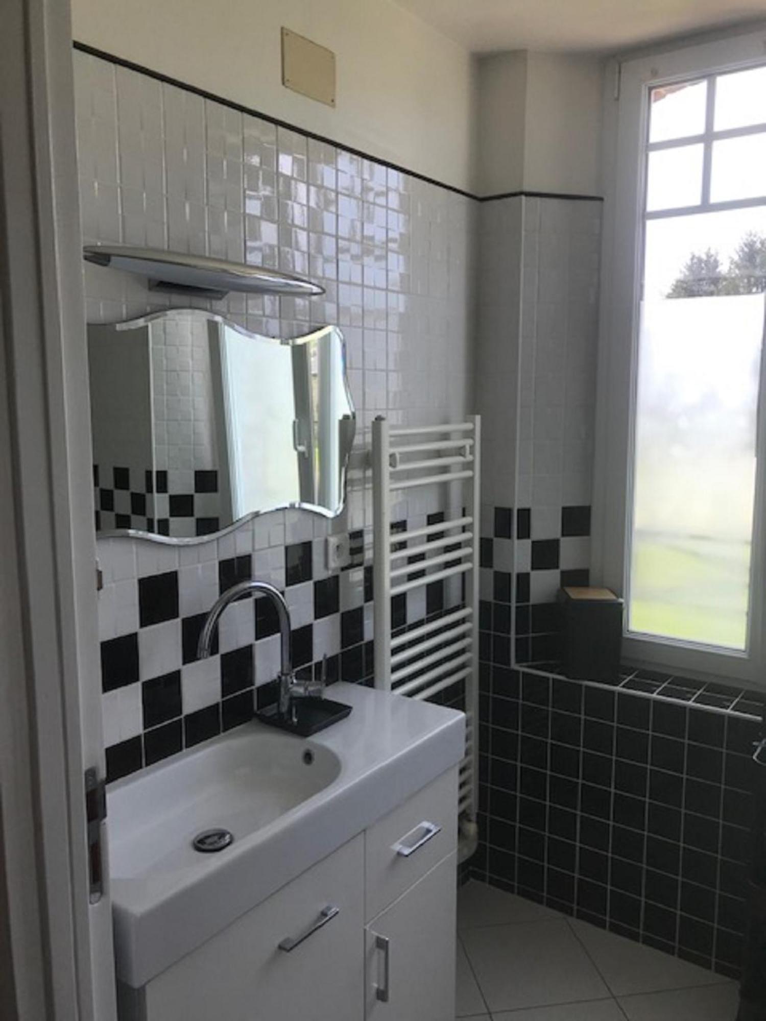 La Maison D'Amis Auneuil Ngoại thất bức ảnh